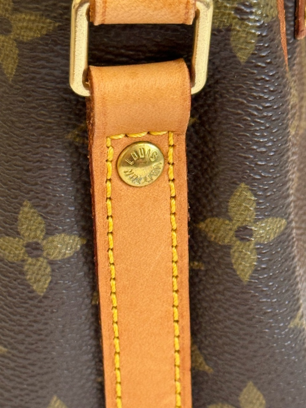 Louis Vuitton 💫 Senlis Vintage Monogram Crossbody Camera Bag - Picture 15 of 17